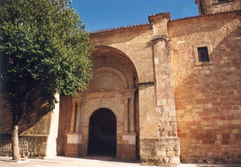 Iglesia de San Miguel - Acceso Sur